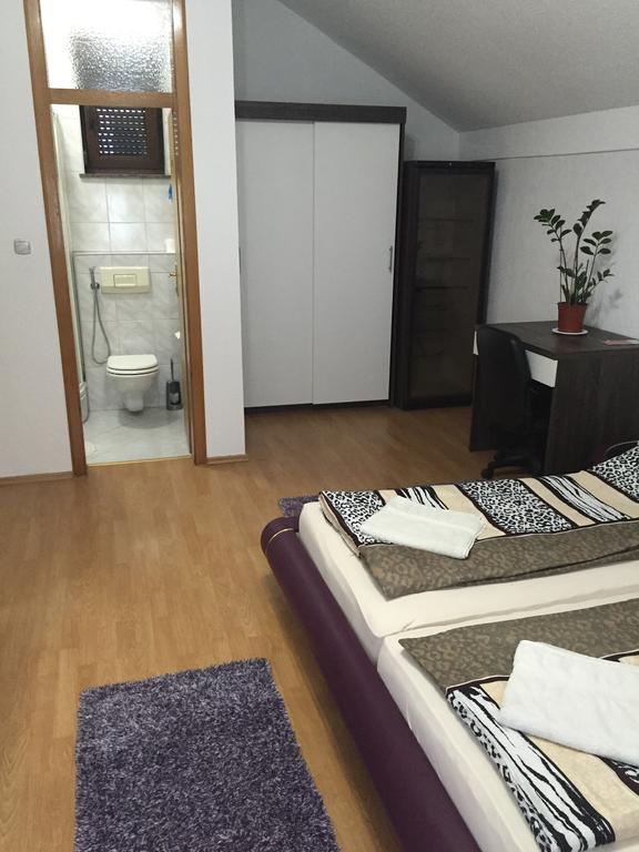 City Bridge Guest House Bihac Exterior photo